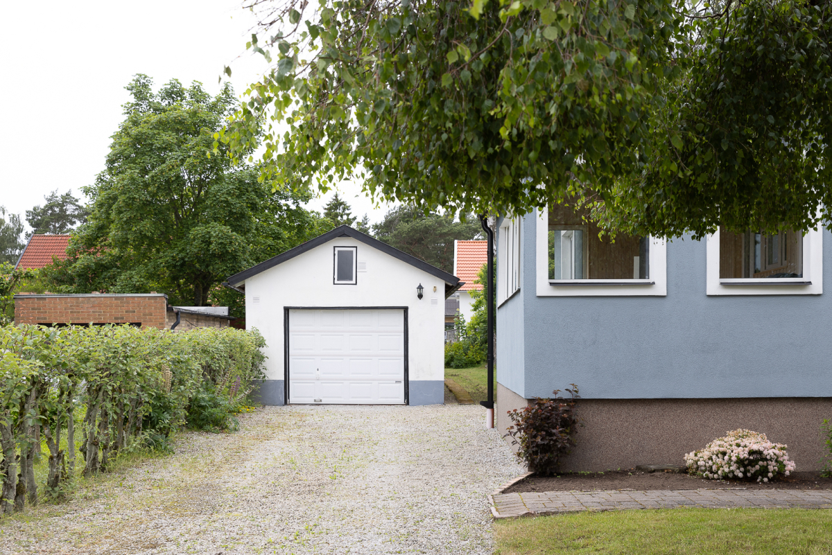Uppfart/garage
