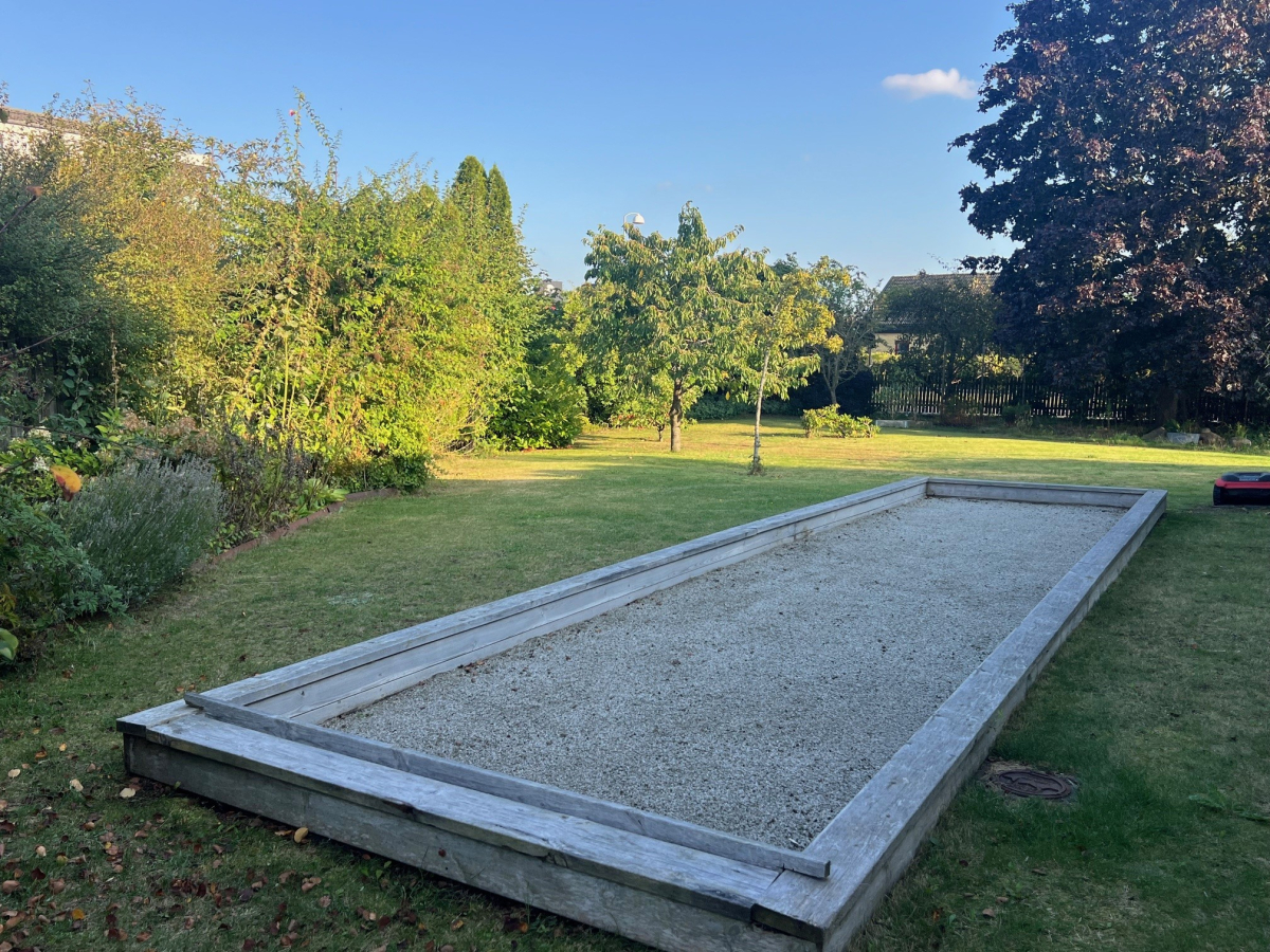 Säljarbild, boulebana