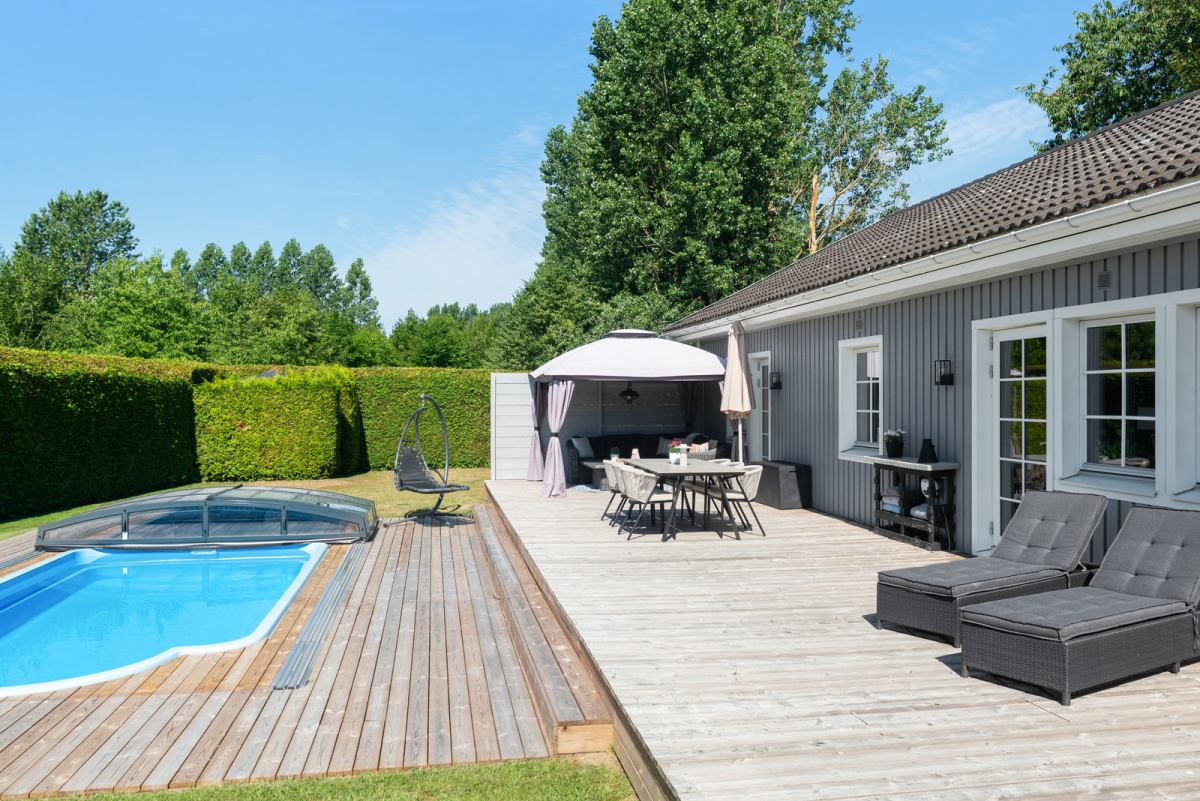 Härligt poolområde