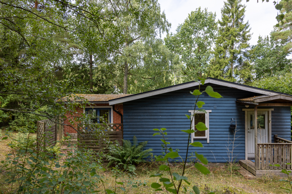 Huvudingången på gavel 